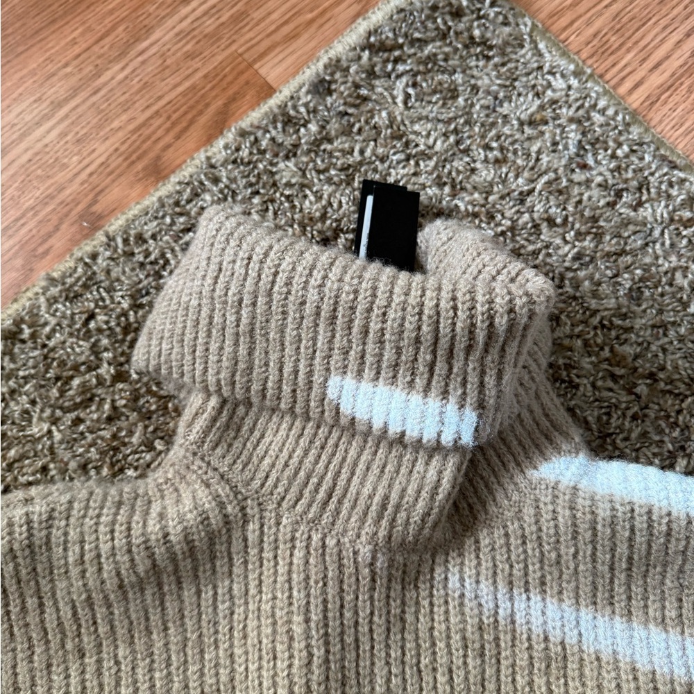 BRAND NEW STEVE MADDEN SWEATER DRESS 💞 - Picture 3 of 7